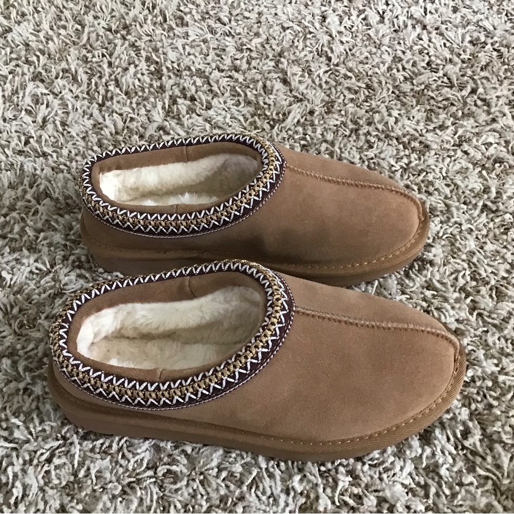 Brand new Tasman Ugg slipper look alike